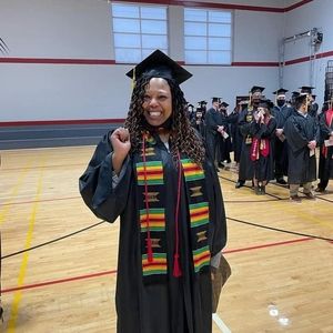 Meet your Posher, Denise